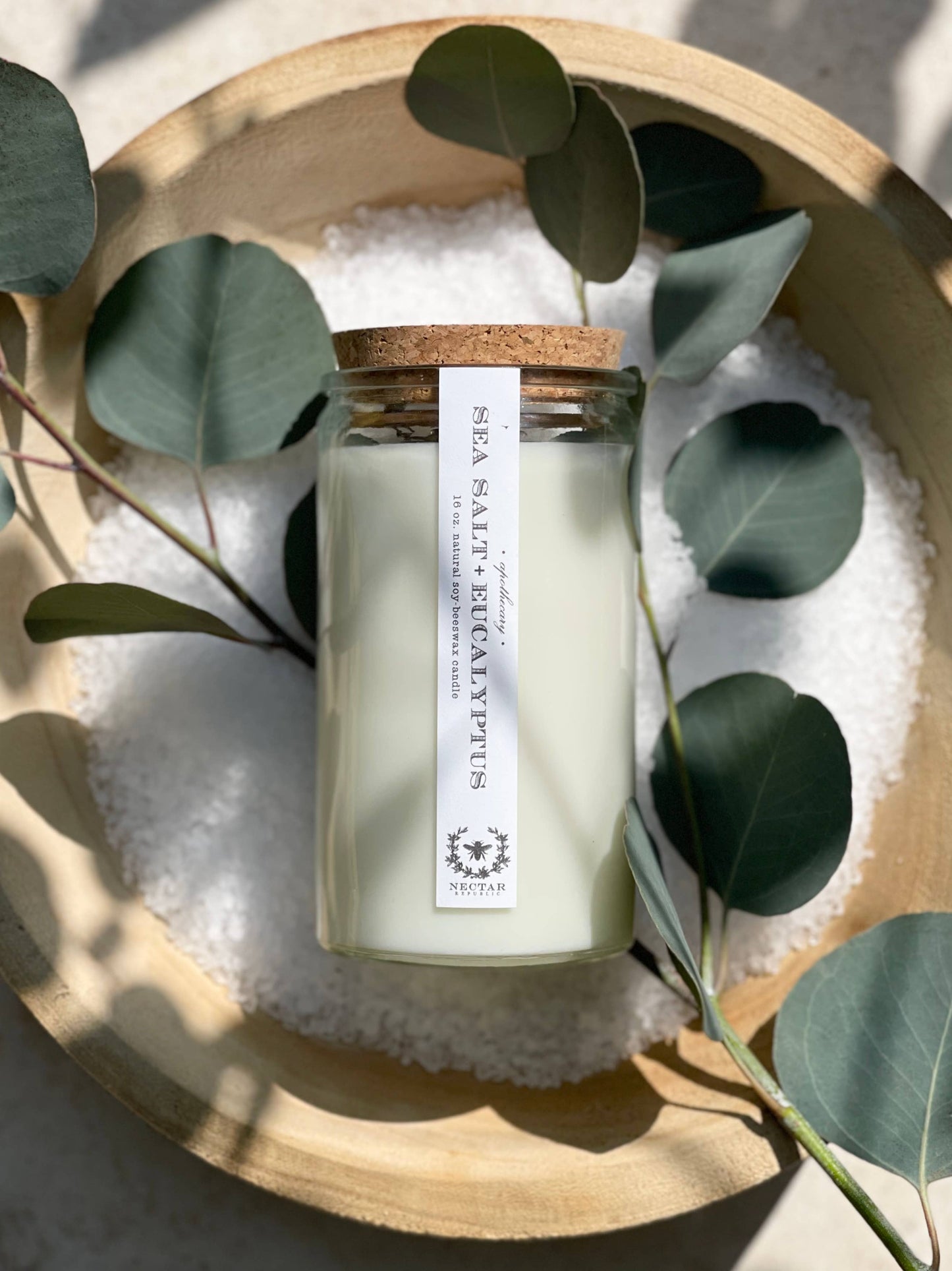 Nectar Republic - Sea Salt + Eucalyptus : Apothecary Candle ( Restoring )