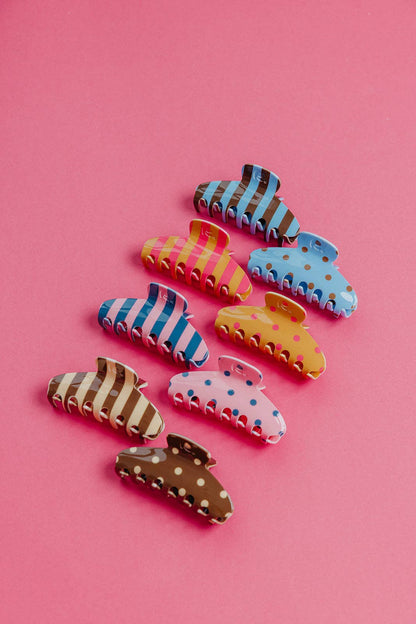 KAXI - POLKA DOT & STRIPED OVERSIZED CLAWS: BROWN AND BLUE STRIPED