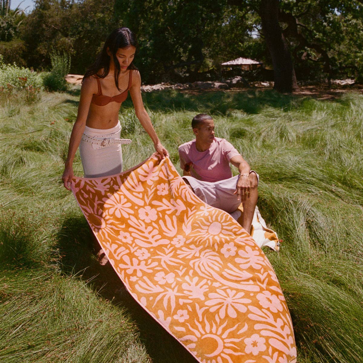 Slowtide - Sunny Premium Woven Towel in Retro