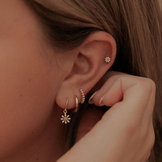 Mauve Jewelry Co. - Carolina Daisy Flat Back Studs: Gold