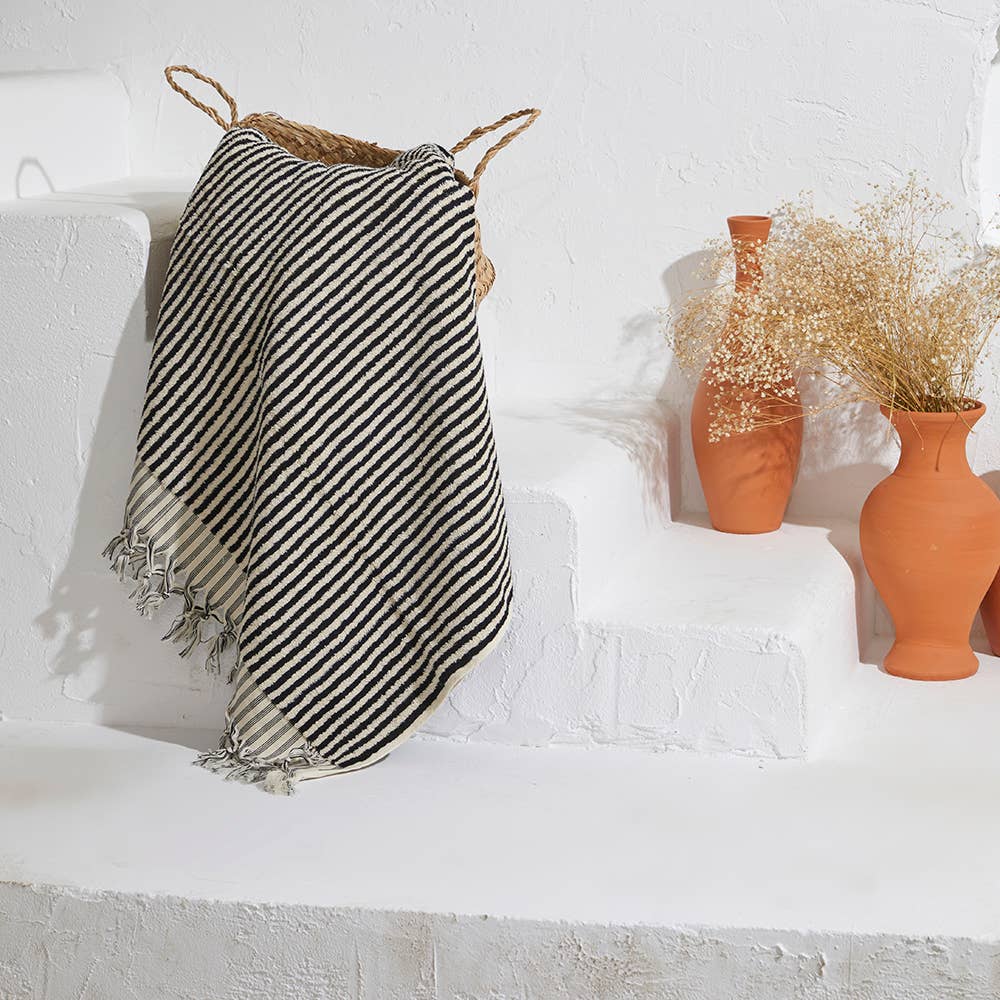 Kikoya - Stripe Turkish Cotton Bath Towel: Black