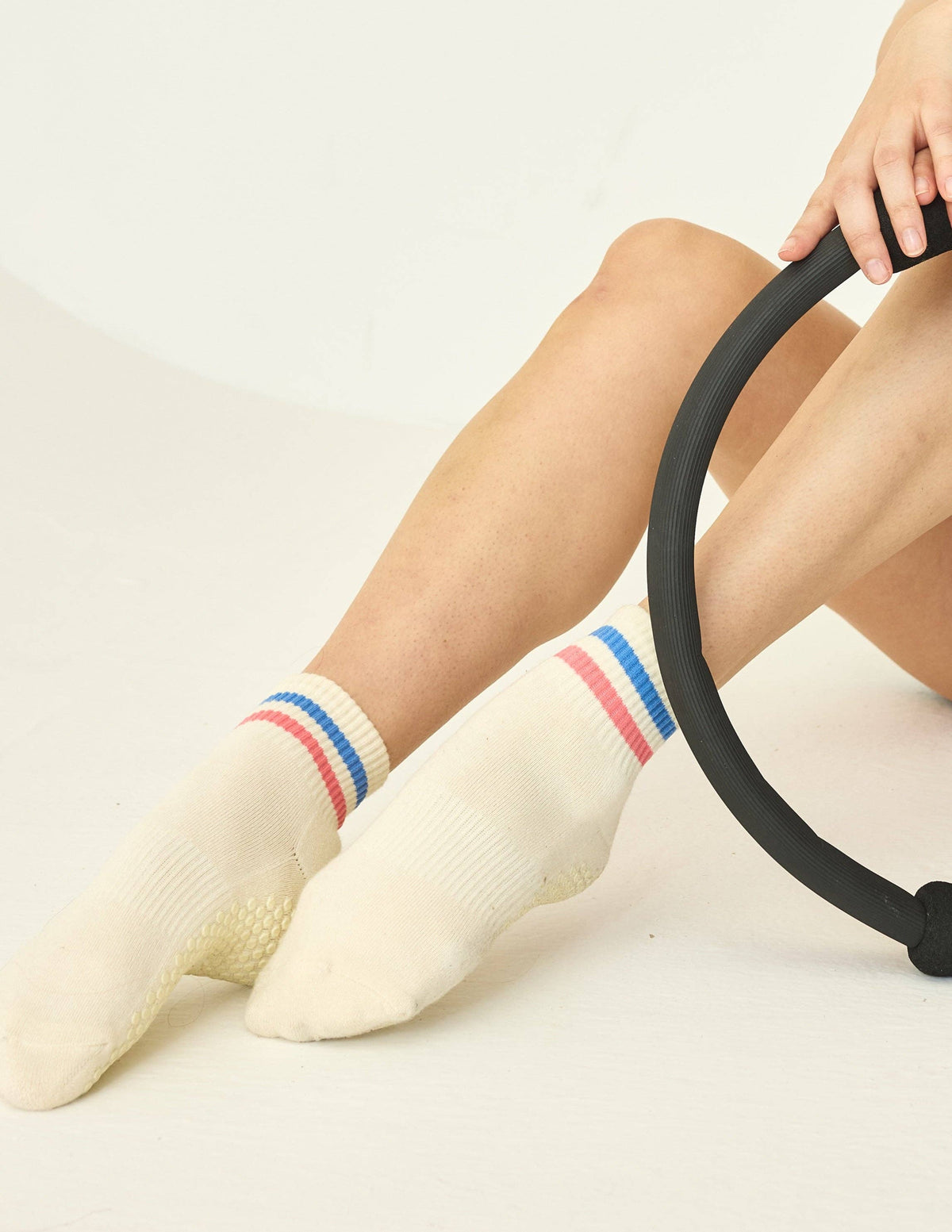 LUCKY HONEY - The Boyfriend Grip Sock: Baby Blue