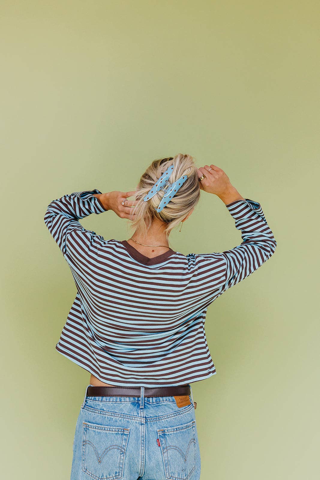 KAXI - POLKA DOT & STRIPED OVERSIZED CLAWS: BROWN AND BLUE STRIPED