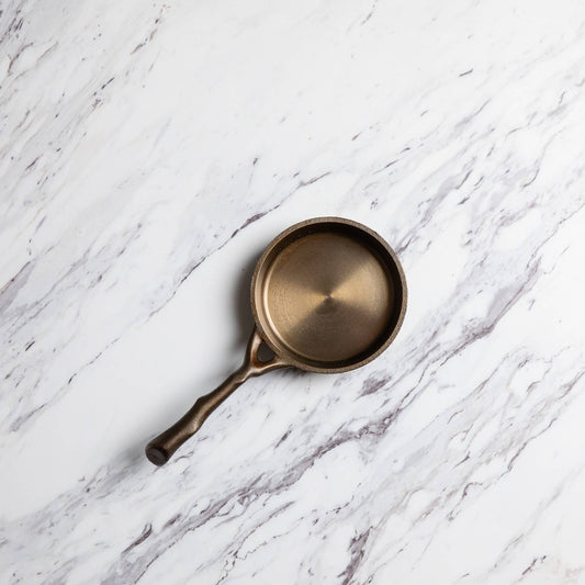 Nest Homeware - 4.5in Egg Pan