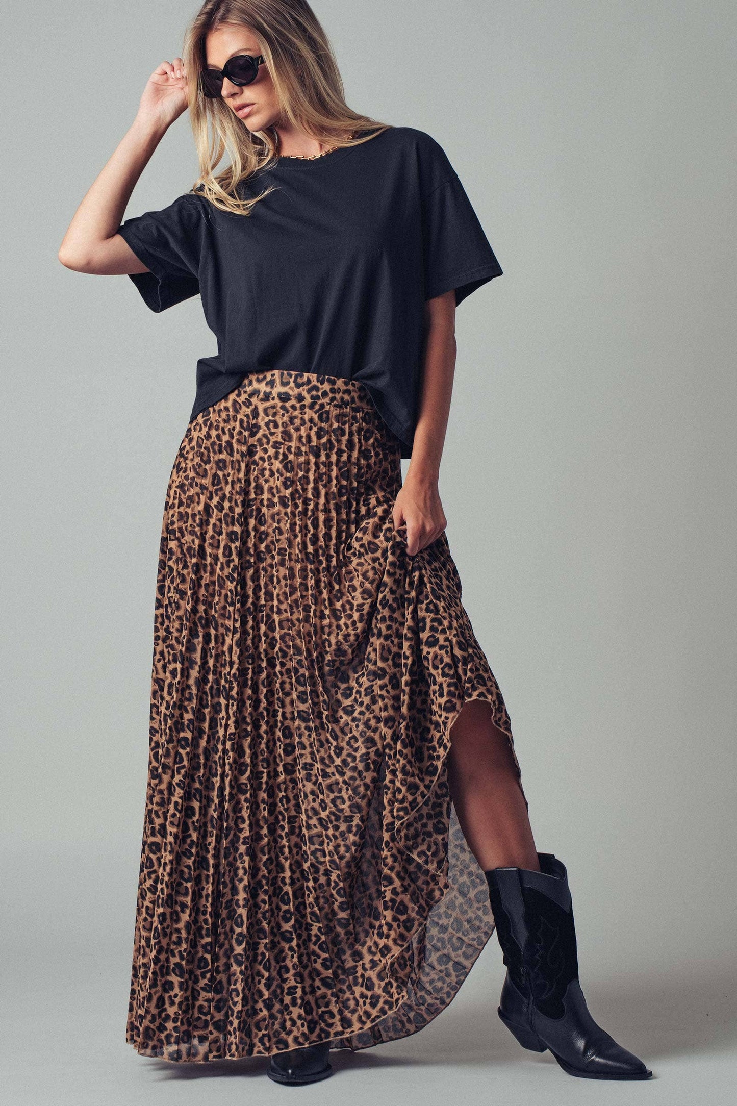 Urban Daizy Leopard Pleated Midi Skirt