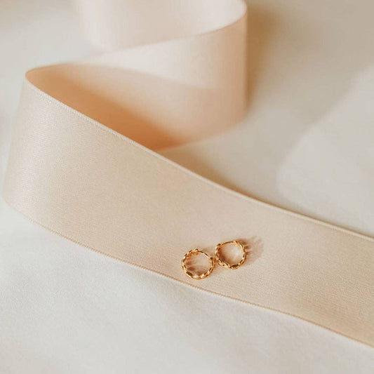Mauve Jewelry Co. - Athena Hoops: Gold