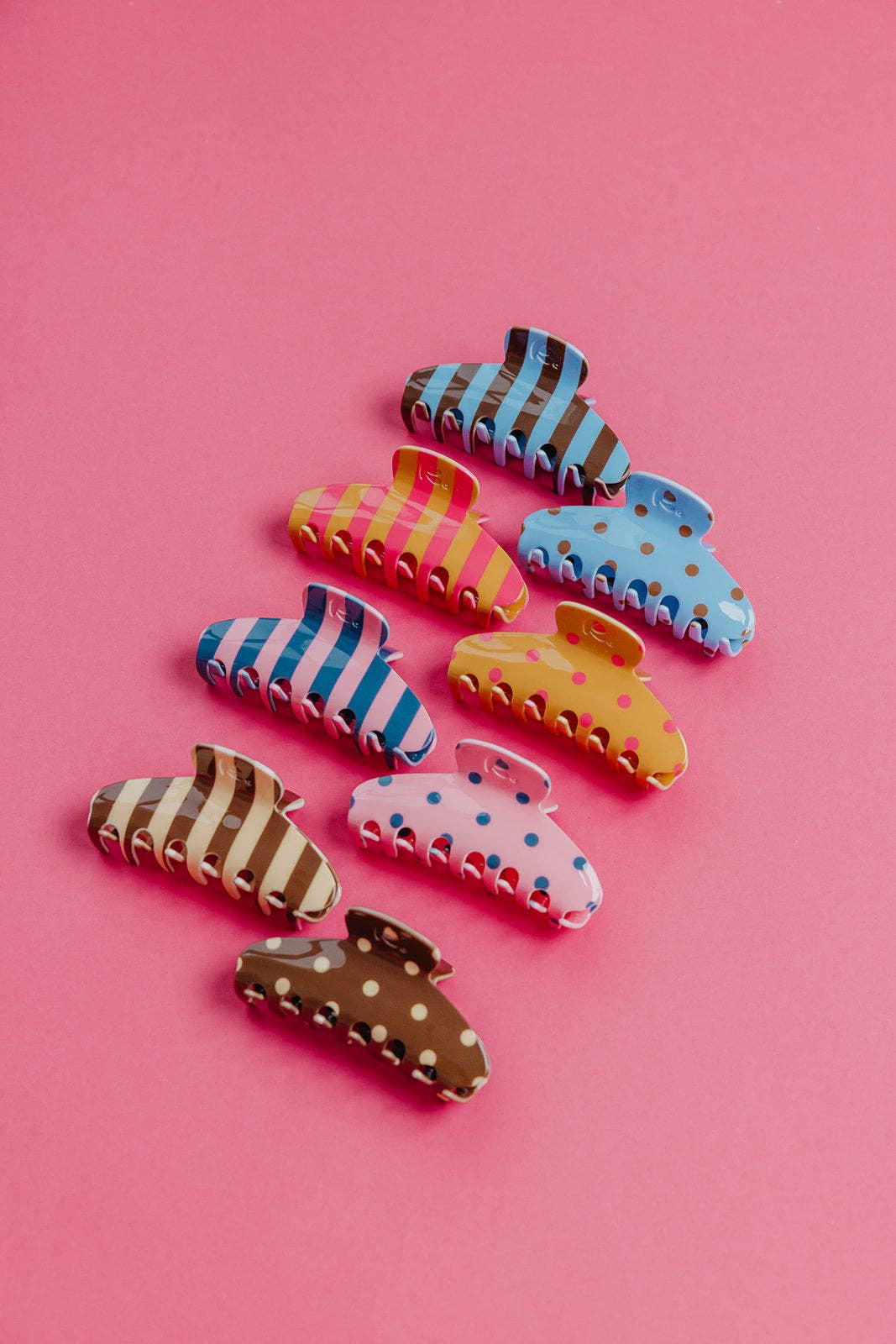 KAXI - POLKA DOT & STRIPED OVERSIZED CLAWS: BROWN AND BLUE STRIPED