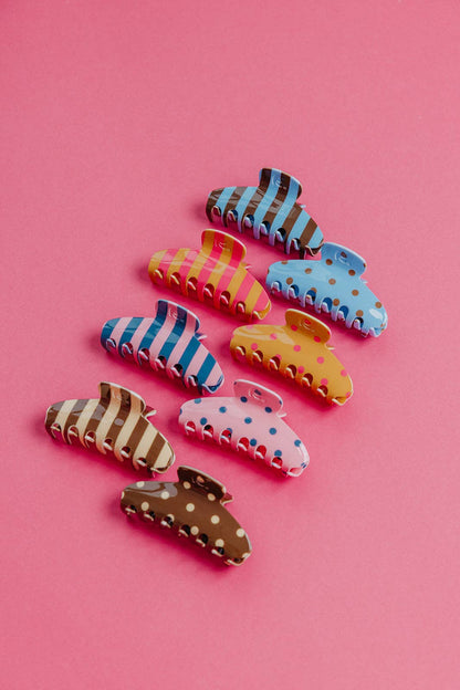 KAXI - POLKA DOT & STRIPED OVERSIZED CLAWS: BROWN AND BLUE STRIPED