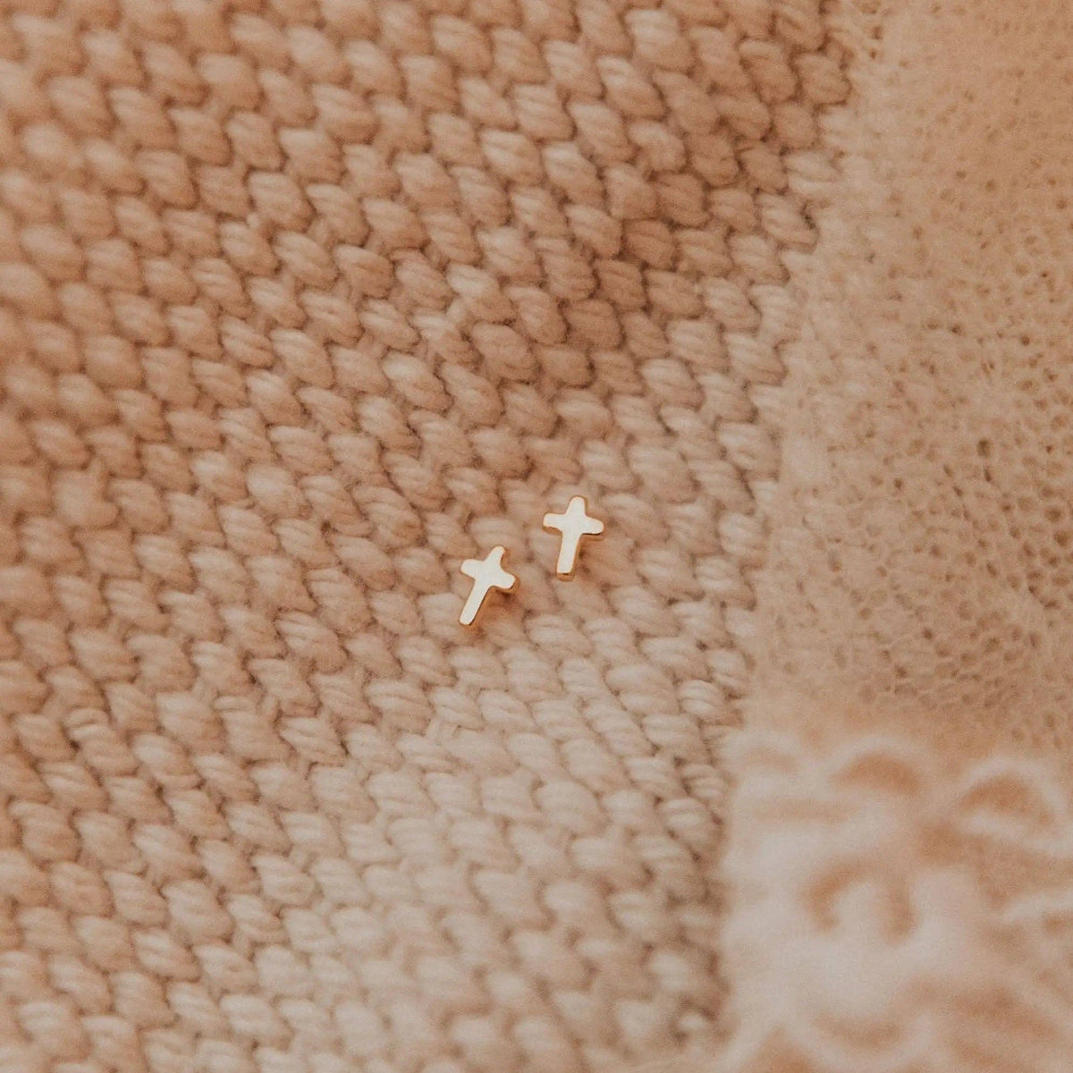Mauve Jewelry Co. - Cross Studs: Gold