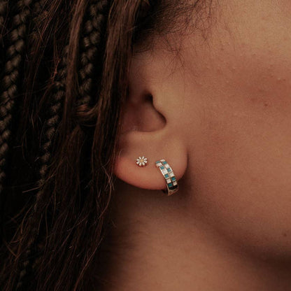 Mauve Jewelry Co. - Carolina Daisy Flat Back Studs: Gold