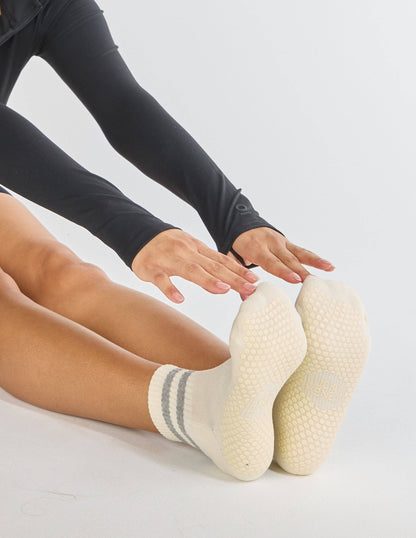 LUCKY HONEY - The Boyfriend Grip Sock: Baby Blue