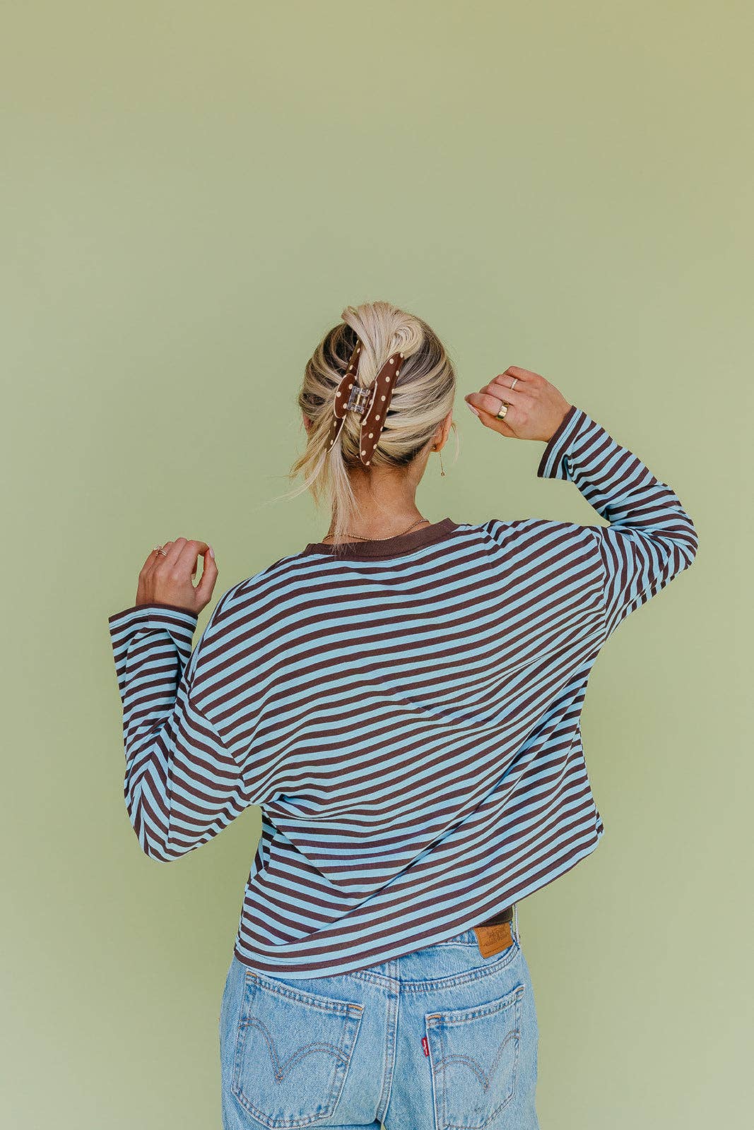 KAXI - POLKA DOT & STRIPED OVERSIZED CLAWS: BROWN AND BLUE STRIPED